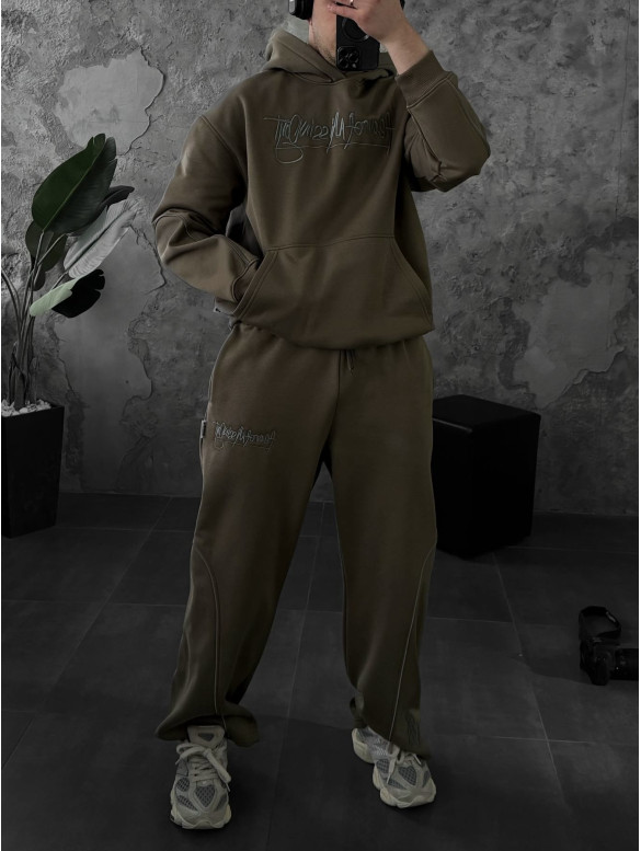 Oversize костюм з вишивкою