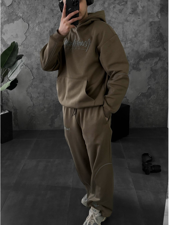 Oversize костюм з вишивкою