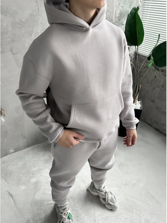 Базовий oversize костюм