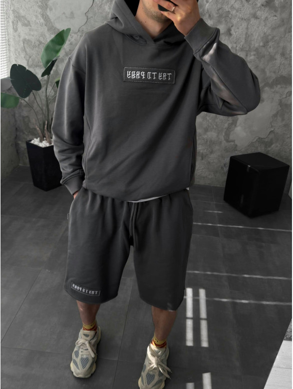 Oversize костюм з вишивкою