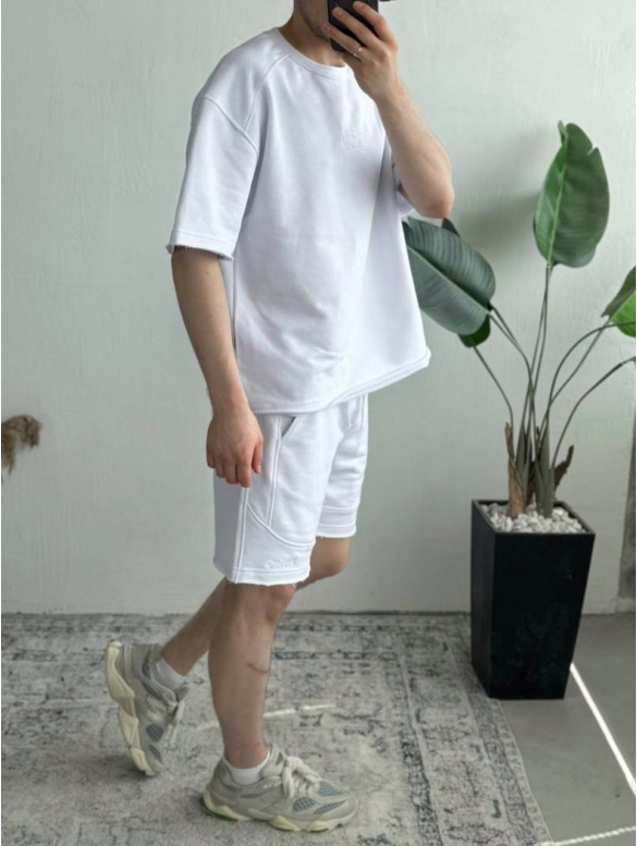 Oversize костюм з вишивкою