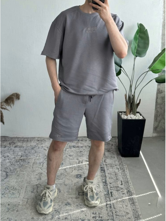 Oversize костюм з вишивкою