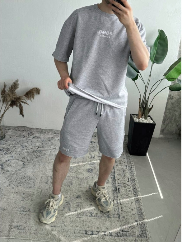 Oversize костюм з вишивкою