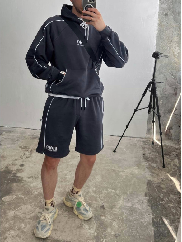 Oversize костюм з принтом