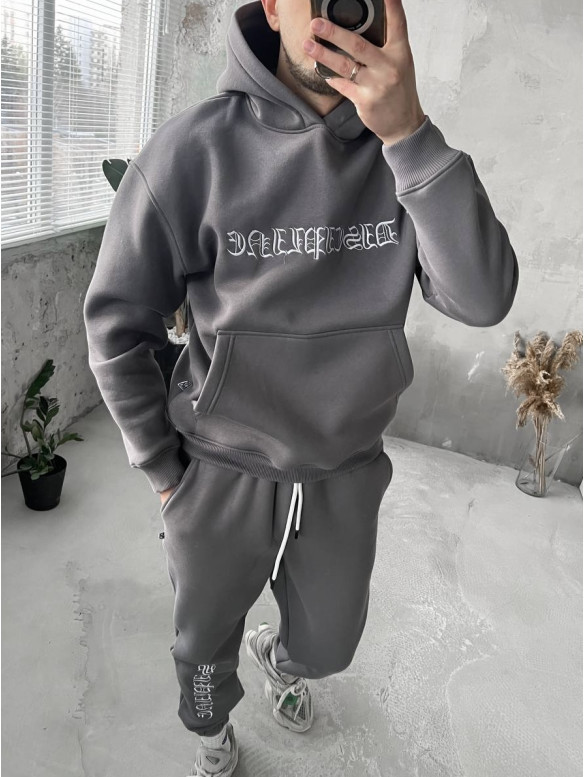Oversize костюм з вишивкою