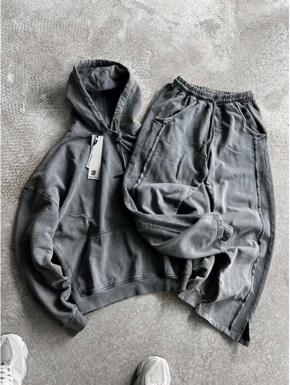 Oversize костюм з акцентними швами