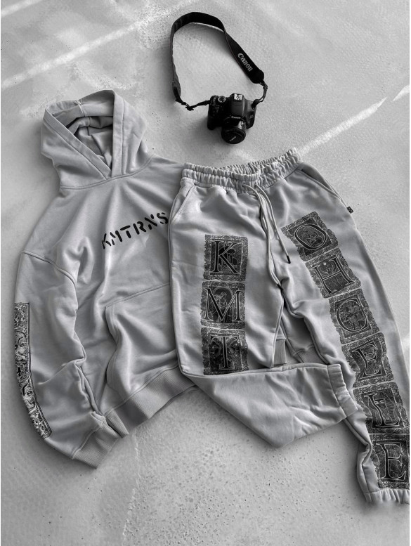 Oversize костюм з принтом