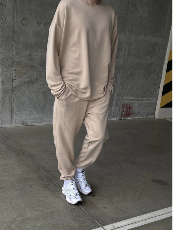 Базовий oversize костюм