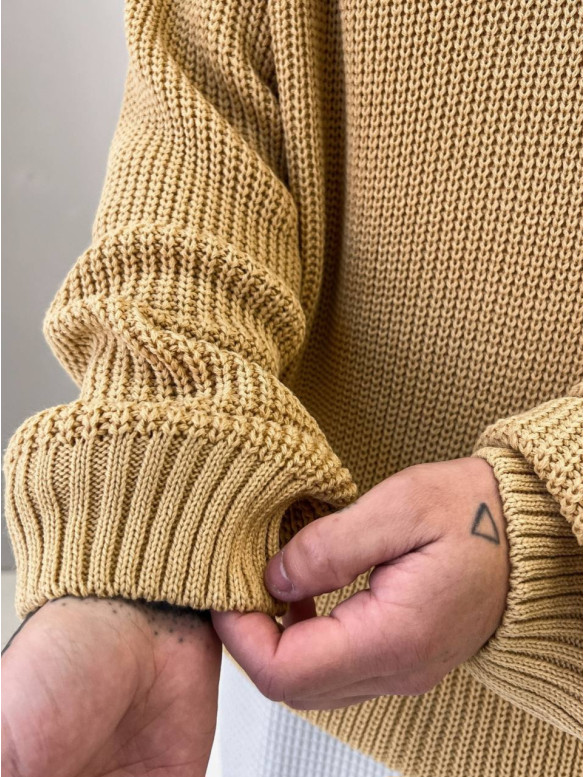 В'язаний oversize гольф