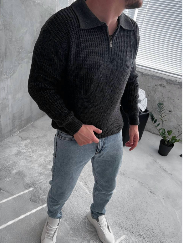 Об'ємний светр з замочком