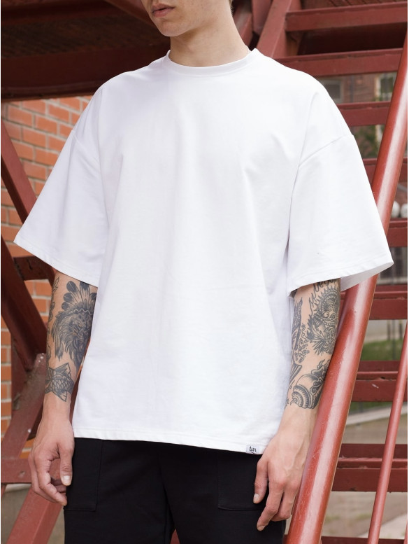 Базова футболка oversize