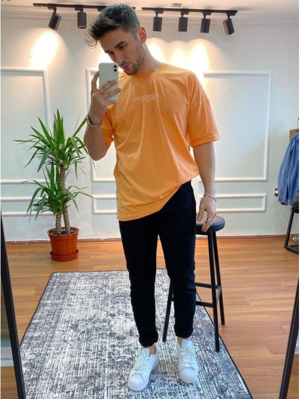 Oversize футболка з надписом