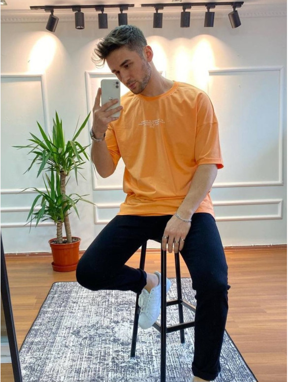 Oversize футболка з надписом