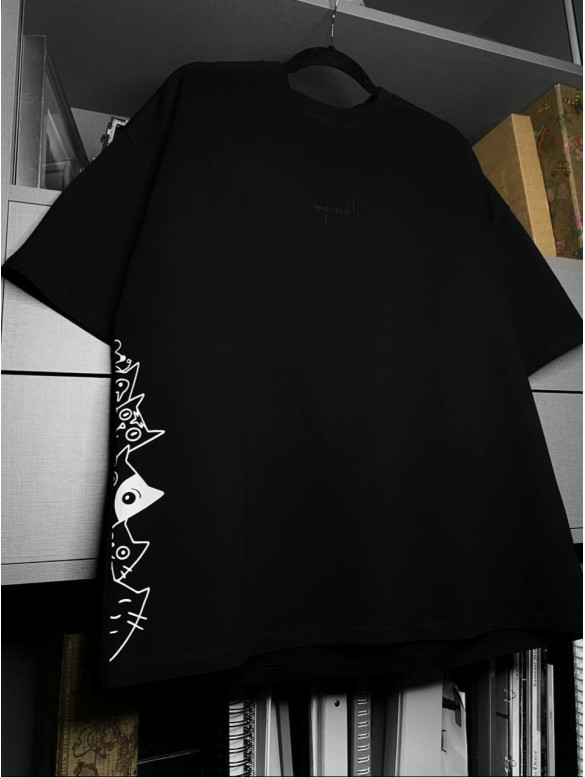 Oversize футболка з принтом