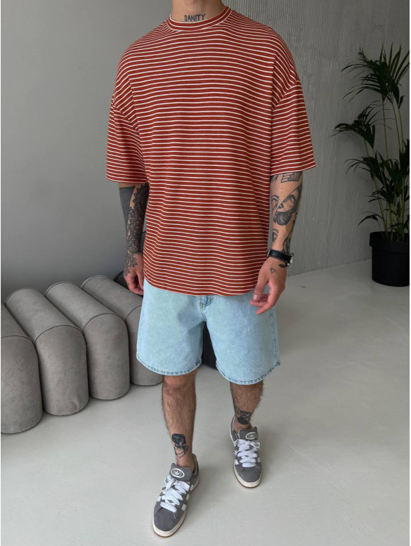 Oversize футболка у смужку