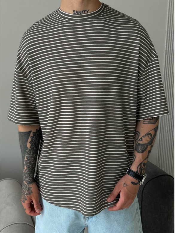 Oversize футболка у смужку