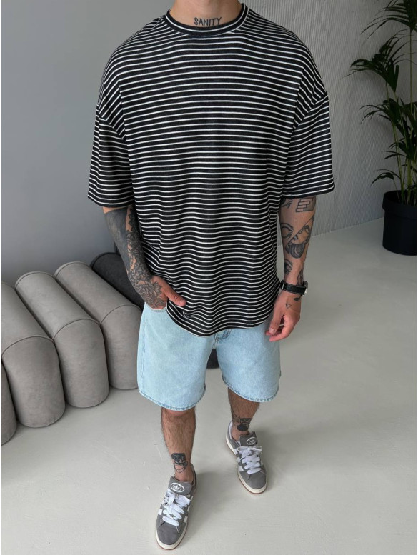 Oversize футболка у смужку