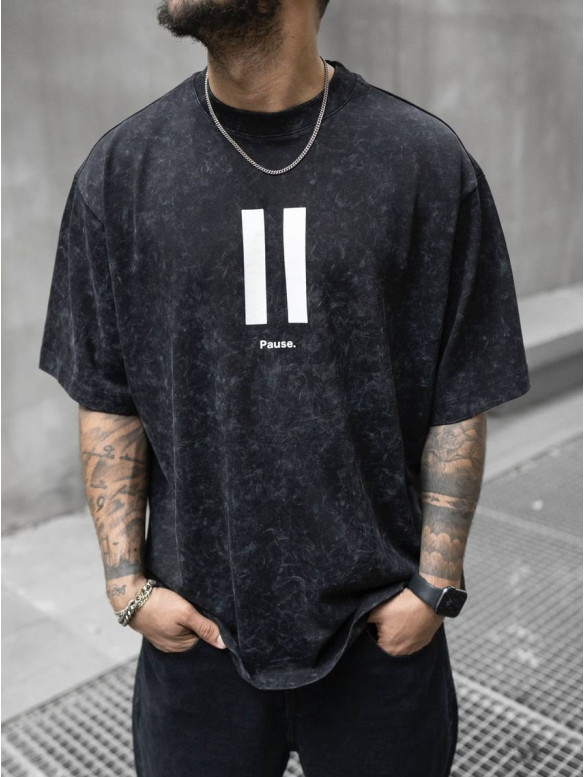 Oversize футболка з мінімалістичним принтом