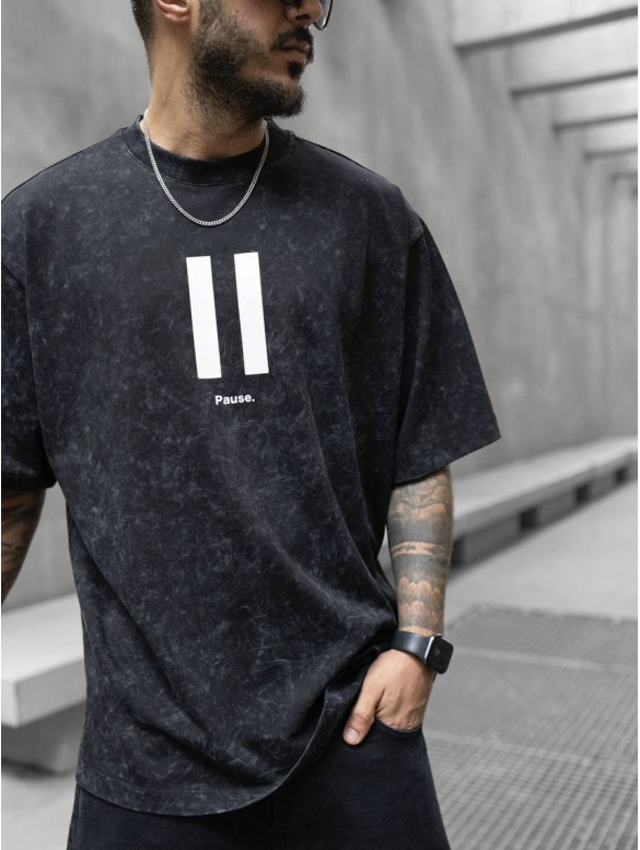 Oversize футболка з мінімалістичним принтом