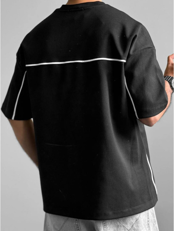 Oversize футболка з акцентною смужкою