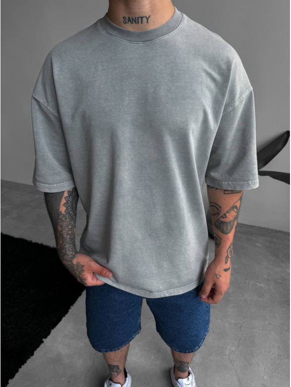 Oversize футболка з вивареної тканини