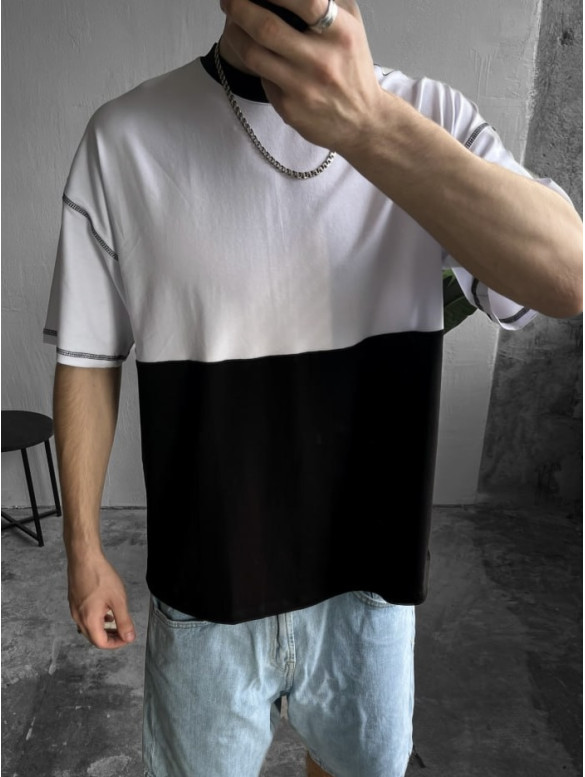 Oversize футболка з акцентними швами