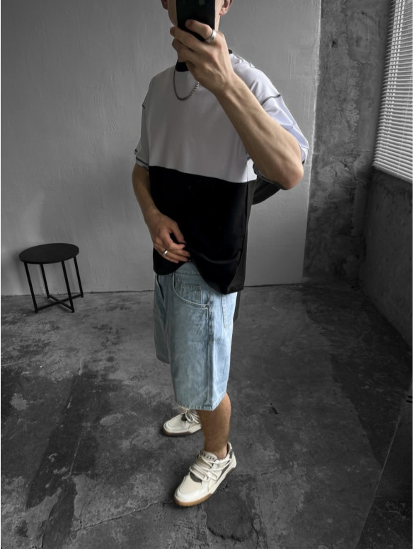 Oversize футболка з акцентними швами