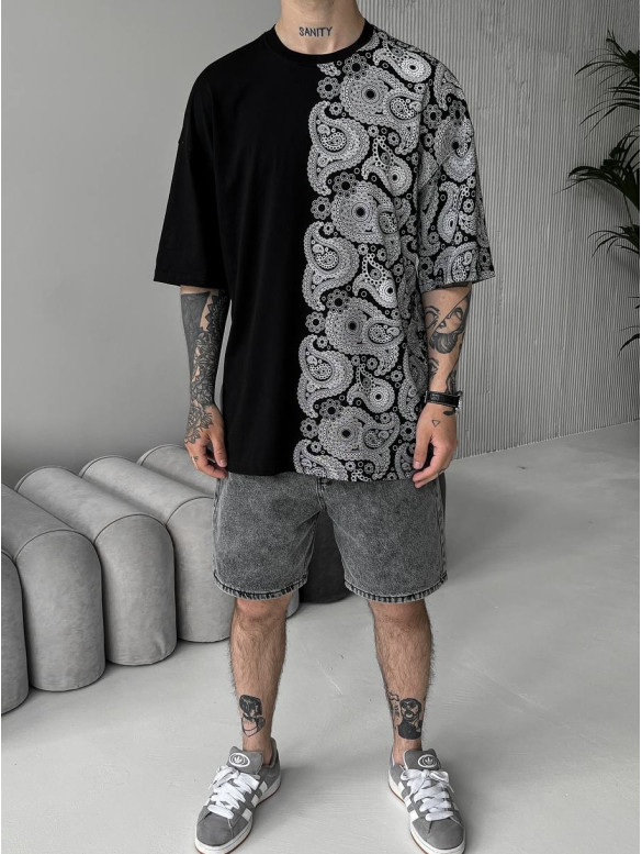 Oversize футболка з принтом