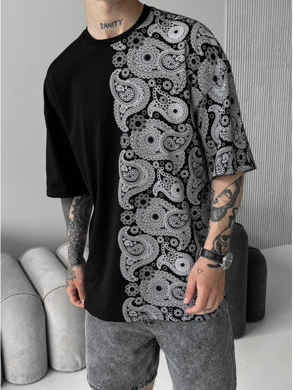 Oversize футболка з принтом