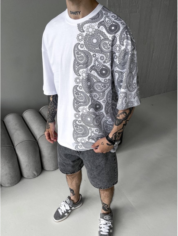 Oversize футболка з принтом