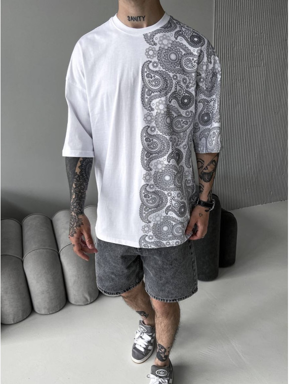 Oversize футболка з принтом