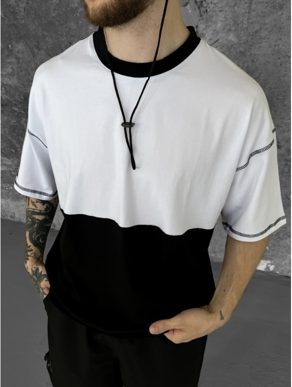 Oversize футболка з акцентними швами