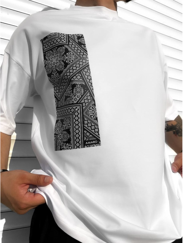 Oversize футболка з принтом
