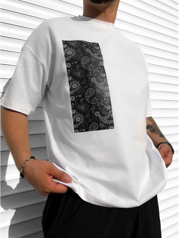 Oversize футболка з принтом