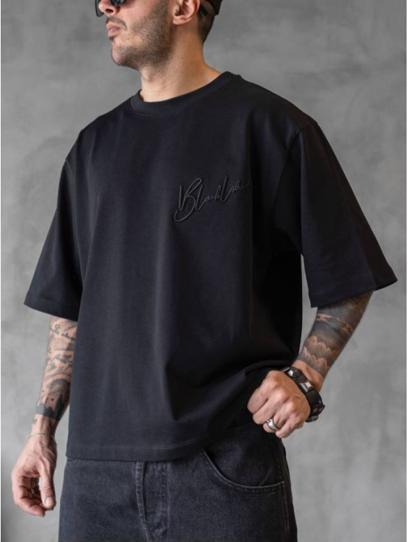 Oversize футболка з вишивкою