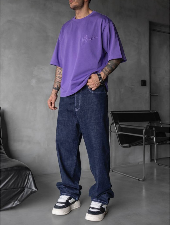 Oversize футболка з вишивкою