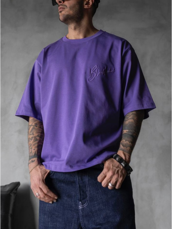 Oversize футболка з вишивкою