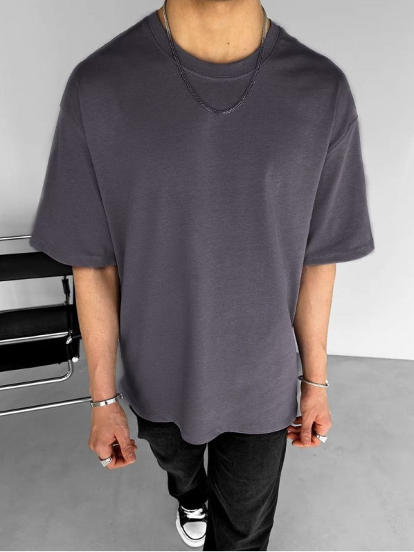 Базова oversize футболка Базова oversize футболка