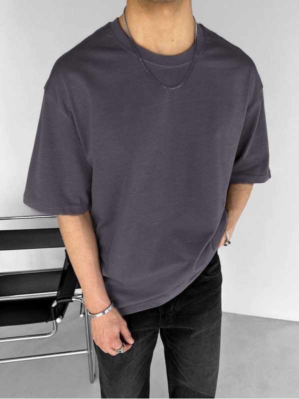 Базова oversize футболка Базова oversize футболка