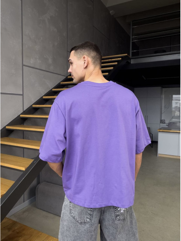 Oversize футболка з вишивкою