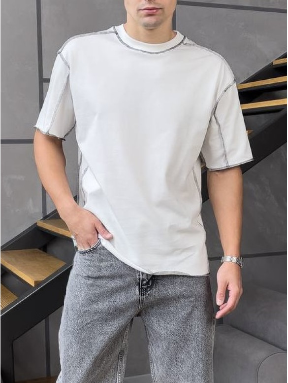 Oversize футболка з акцентними швами
