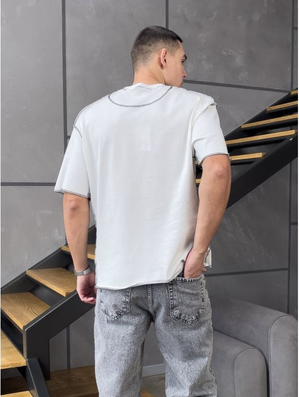 Oversize футболка з акцентними швами
