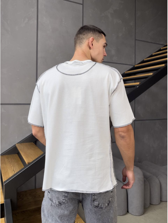 Oversize футболка з акцентними швами