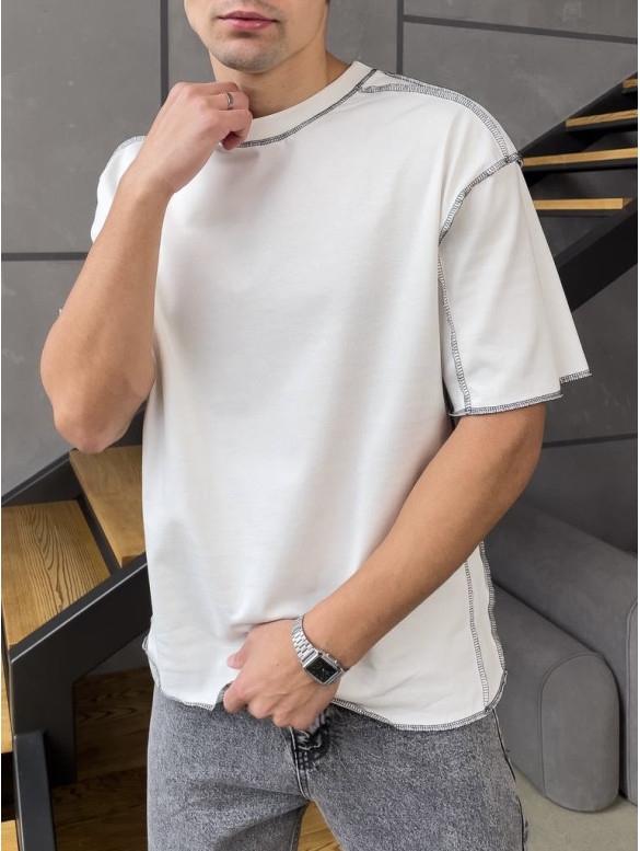 Oversize футболка з акцентними швами