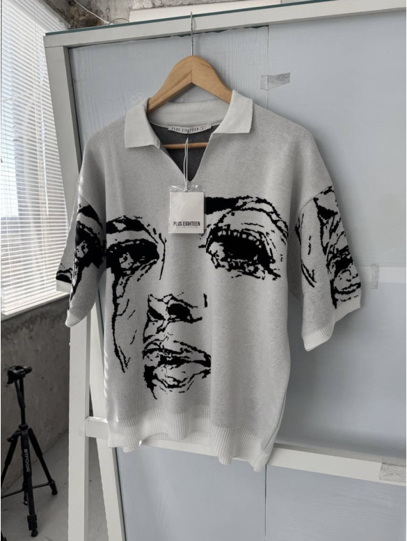 Oversize футболка з принтом