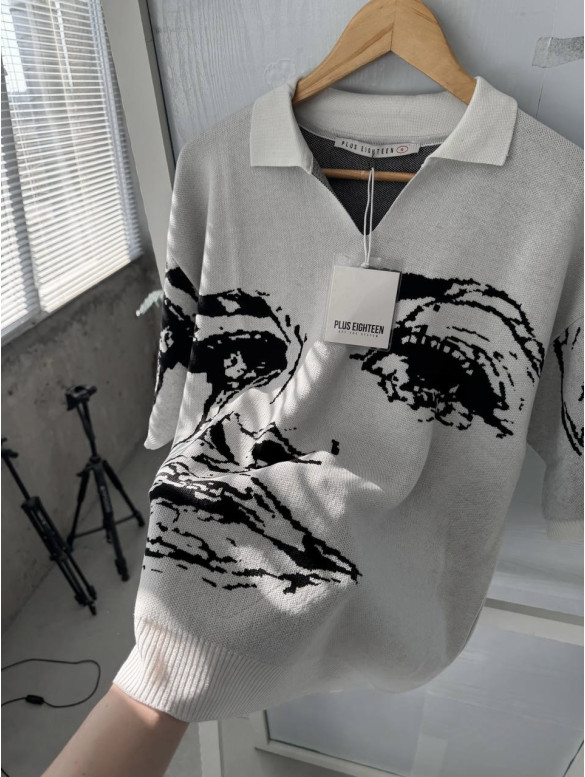Oversize футболка з принтом