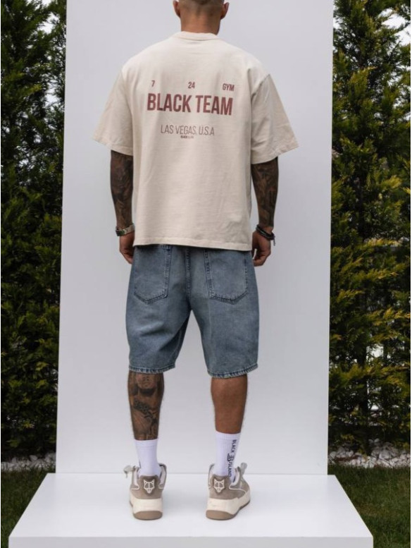 Oversize футболка з принтом