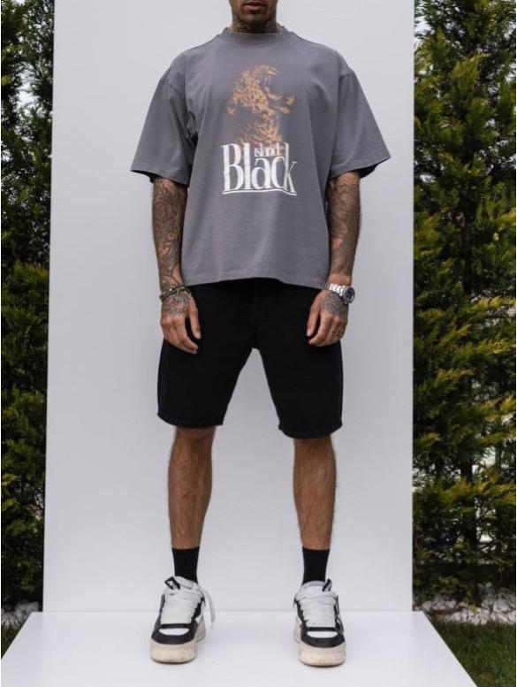 Oversize футболка з принтом