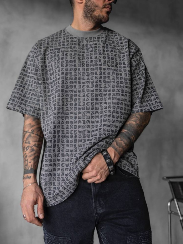 Oversize футболка з принтом