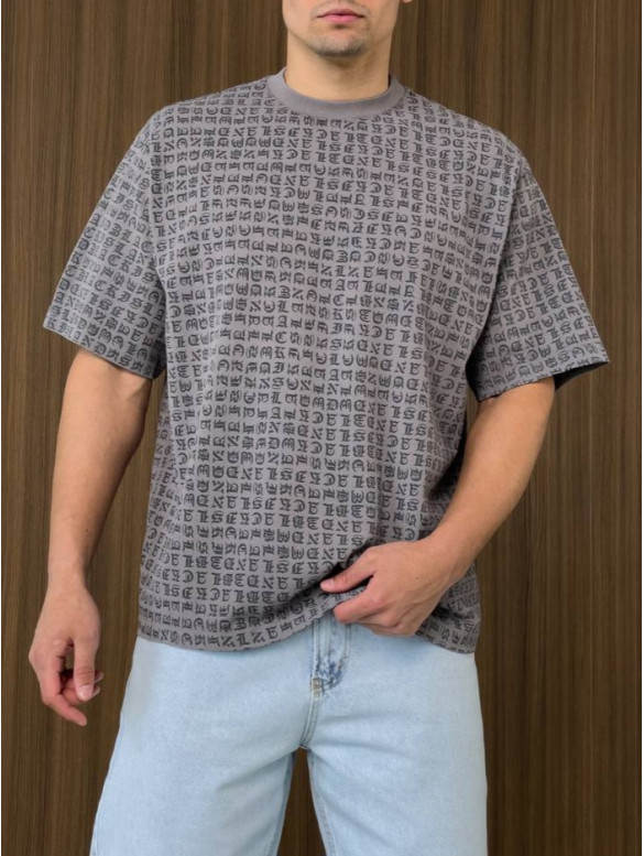 Oversize футболка з принтом